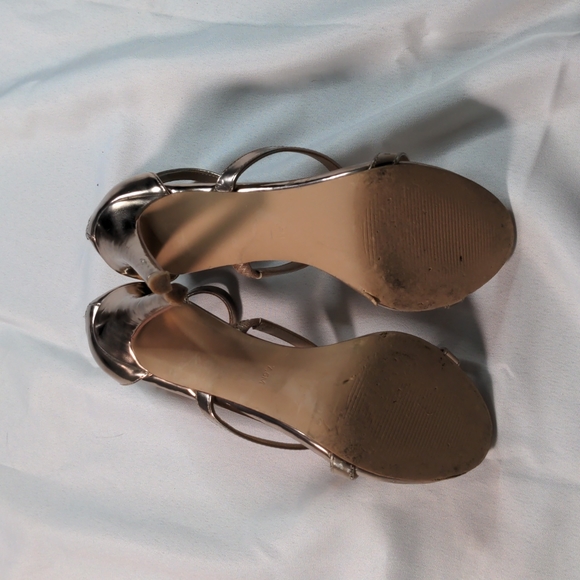 Steve Madden Rose Gold Heels size 7.5M - Picture 4 of 14